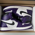 Air Jordan 1 Mid purple