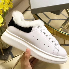 Alexander McQueen white/black (с мехом)